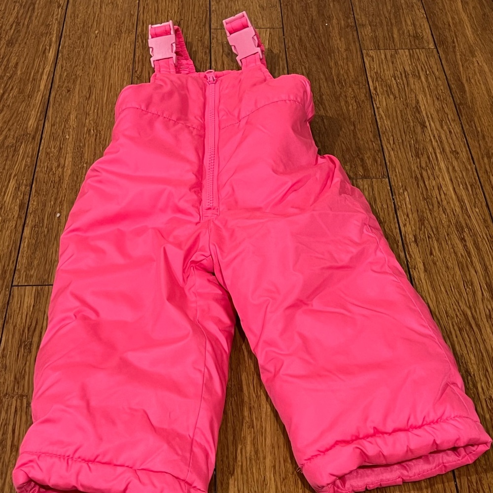 New without tags Carter’s 12 month girl snowpants